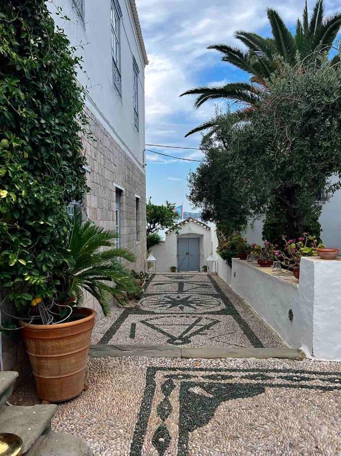 Апарт готель Economou Mansion Spetses Town Екстер'єр фото
