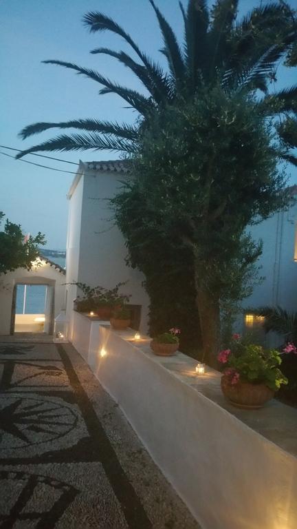 Апарт готель Economou Mansion Spetses Town Екстер'єр фото
